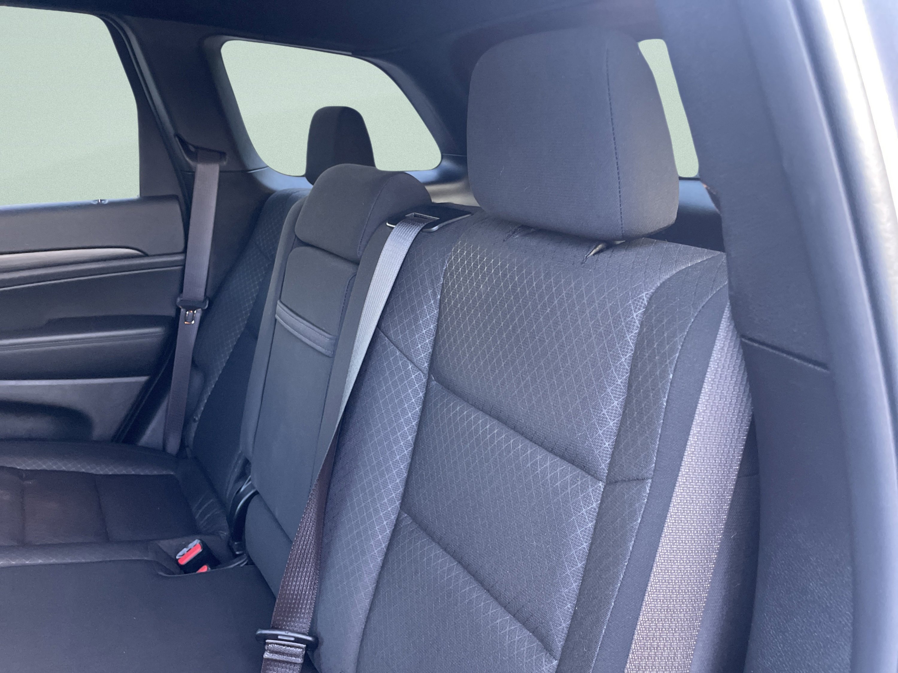 Used 2021 Jeep Grand Cherokee Laredo image 11