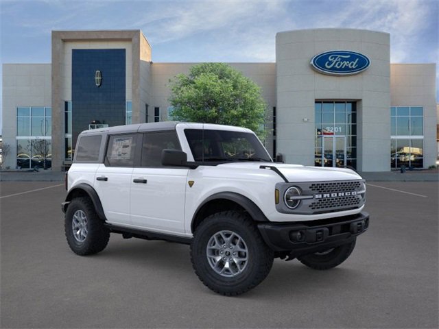 New 2025 Ford Bronco Badlands image 7