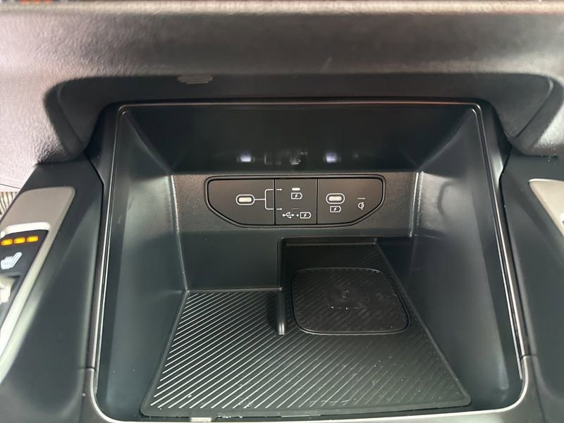 Used 2025 Kia Sorento S image 40