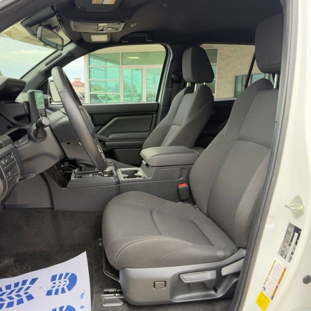 Used 2025 Toyota 4Runner SR5 AWD/4WD image 11