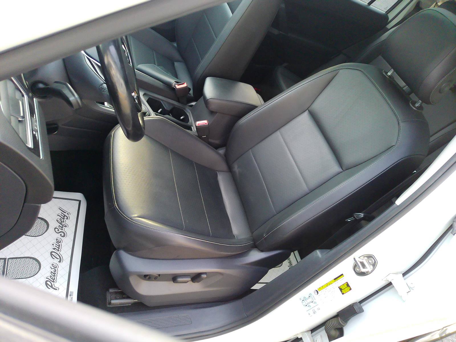 Used 2018 Volkswagen Tiguan SE w/ Panoramic Sunroof Package AWD/4WD image 5