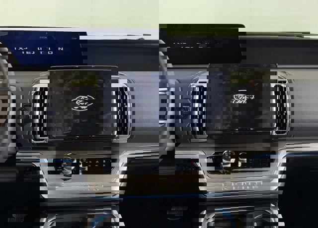 New 2026 Ford Expedition Platinum w/ Driver's Package image 13