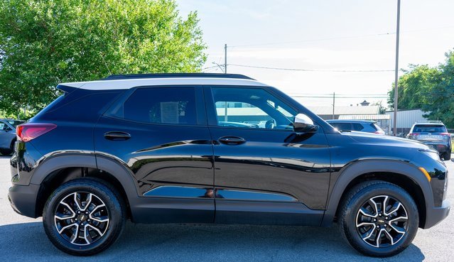 Used 2023 Chevrolet TrailBlazer ACTIV w/ Convenience Package image 5