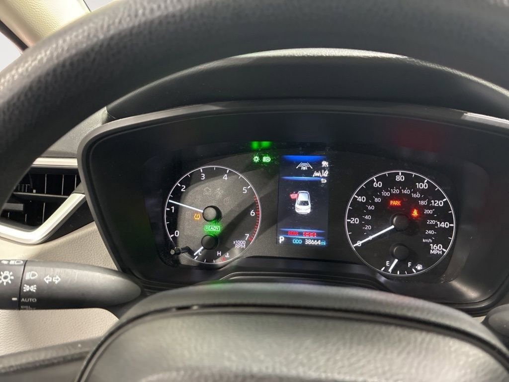 Used 2024 Toyota Corolla LE w/ LE Convenience Package FWD image 19