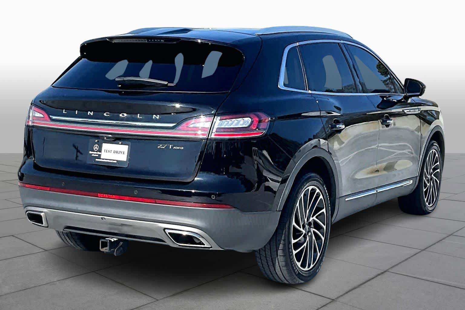 Used 2019 Lincoln Nautilus Reserve w/ Driver Assistance Package AWD/4WD image 12