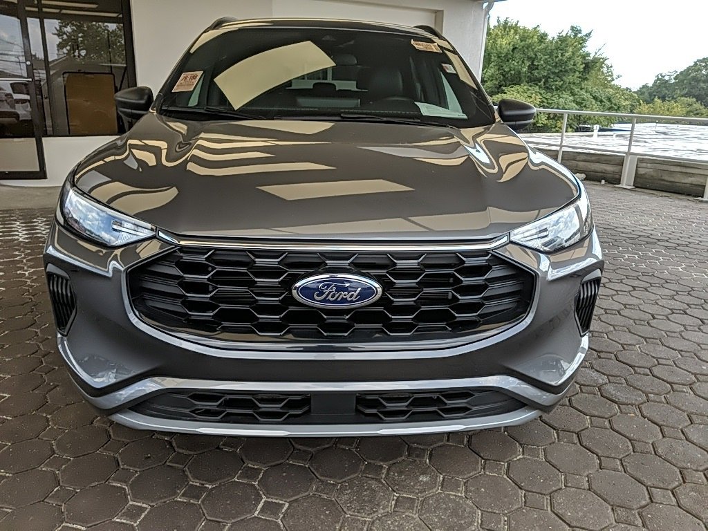 Used 2023 Ford Escape ST-Line w/ Tech Pack #1 video 2