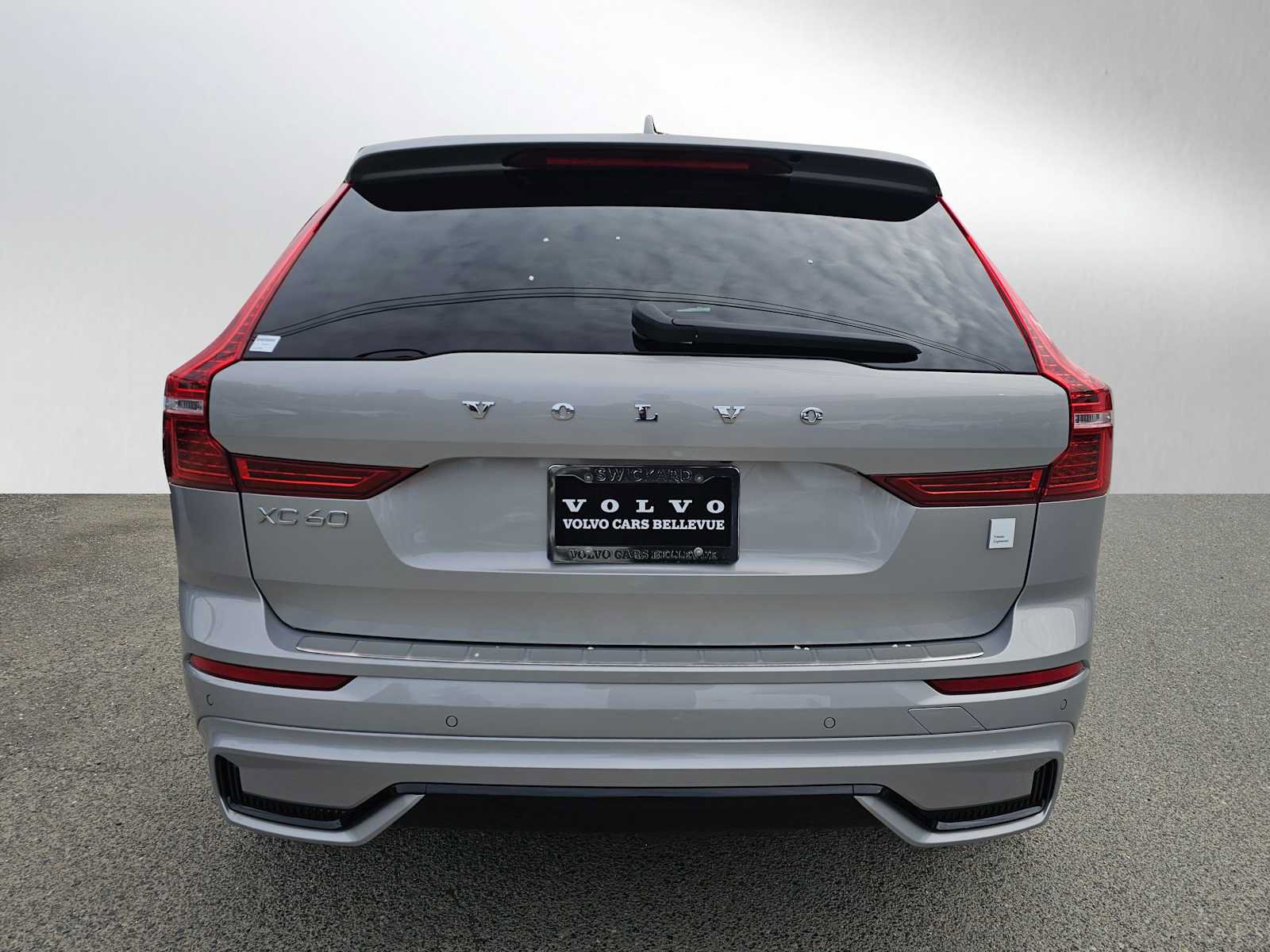 Certified 2025 Volvo XC60 T8 Polestar w/ Protection Package Premier AWD/4WD image 28