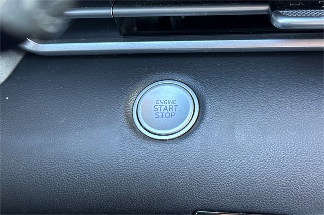 Used 2022 Hyundai Elantra SEL image 26