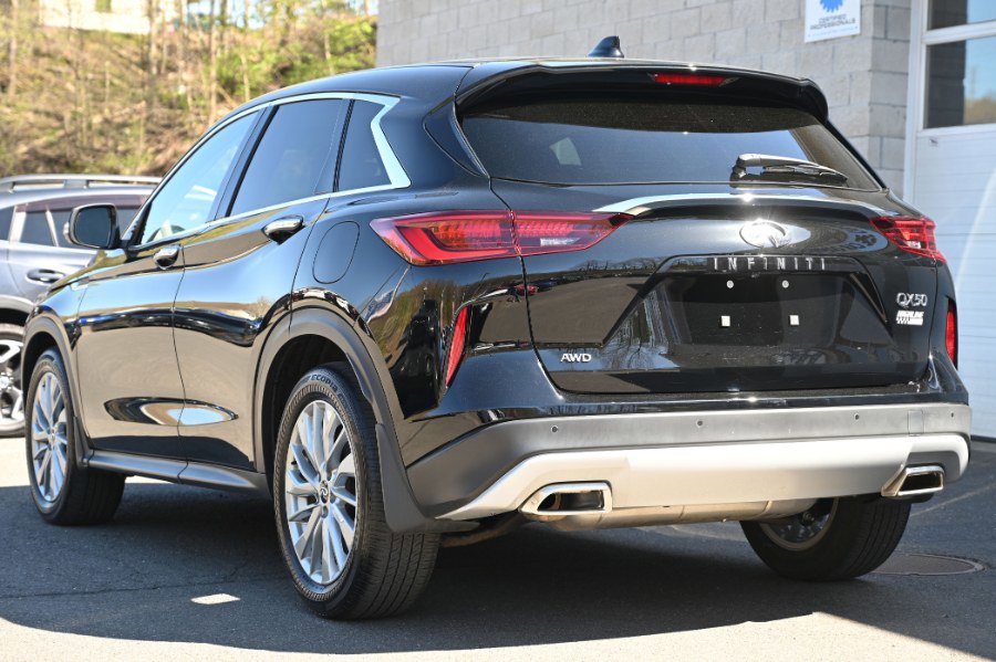 Used 2023 INFINITI QX50 Pure AWD/4WD image 3