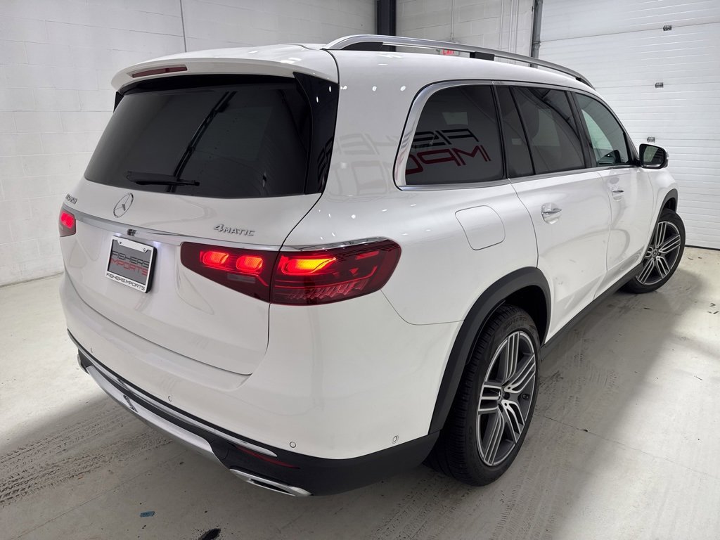 Used 2024 Mercedes-Benz GLS 450 4MATIC image 4