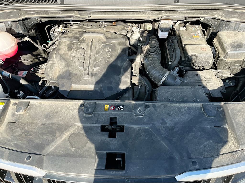 Used 2024 Kia Carnival LX image 32