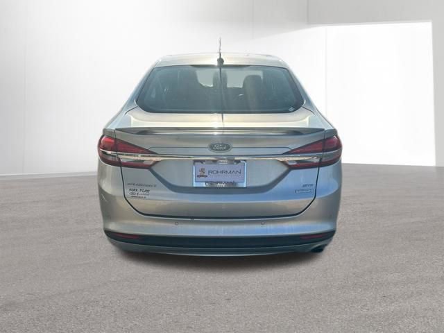Used 2017 Ford Fusion SE w/ Equipment Group 201A image 8