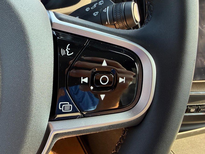 New 2026 Volvo XC60 T8 Plus w/ Climate Package AWD/4WD image 14