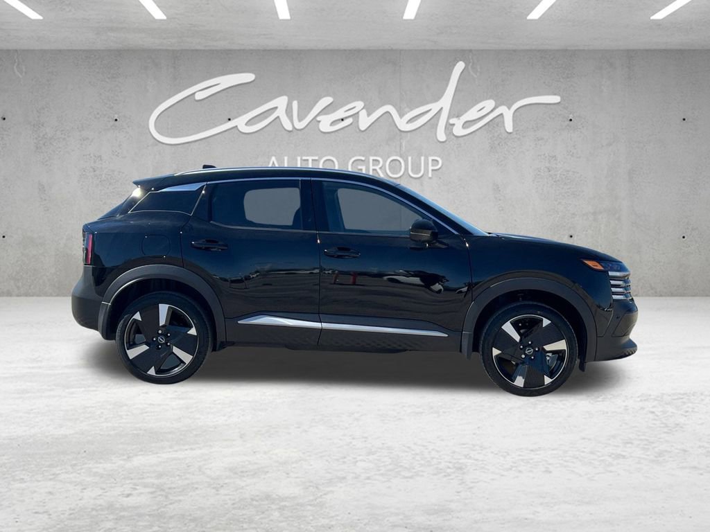 New 2026 Nissan Kicks SR image 17