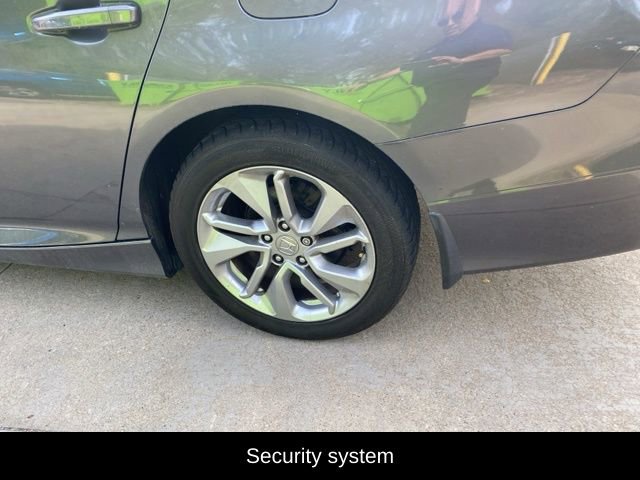 Used 2018 Honda Accord LX image 11