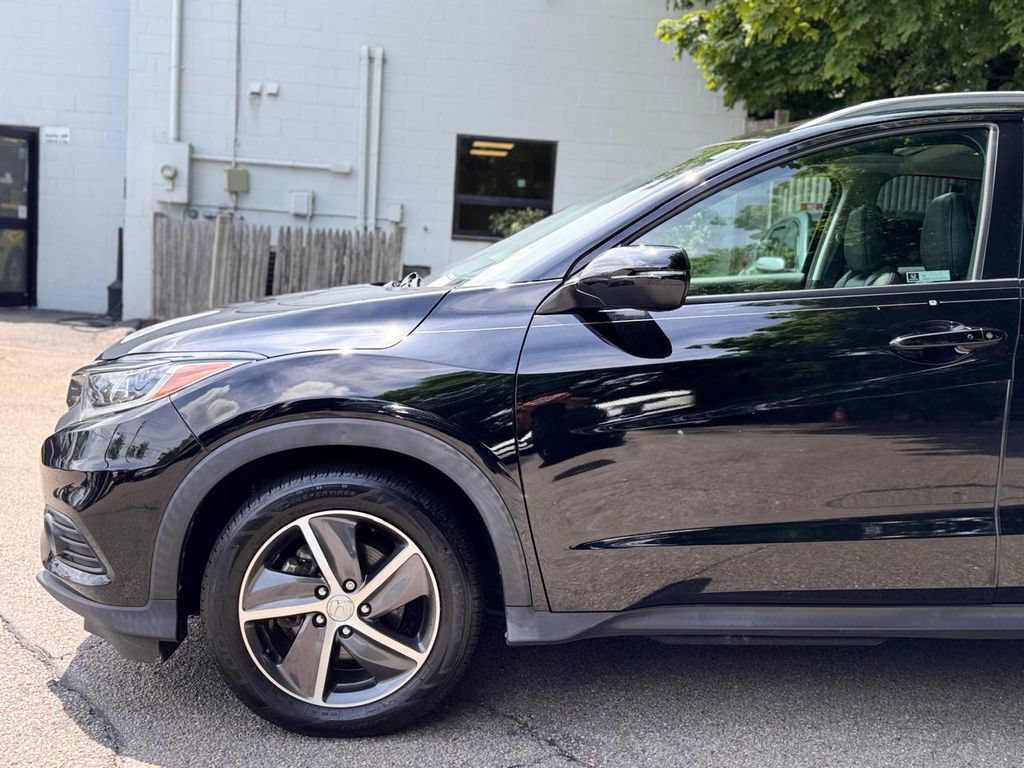 Used 2022 Honda HR-V EX-L image 10