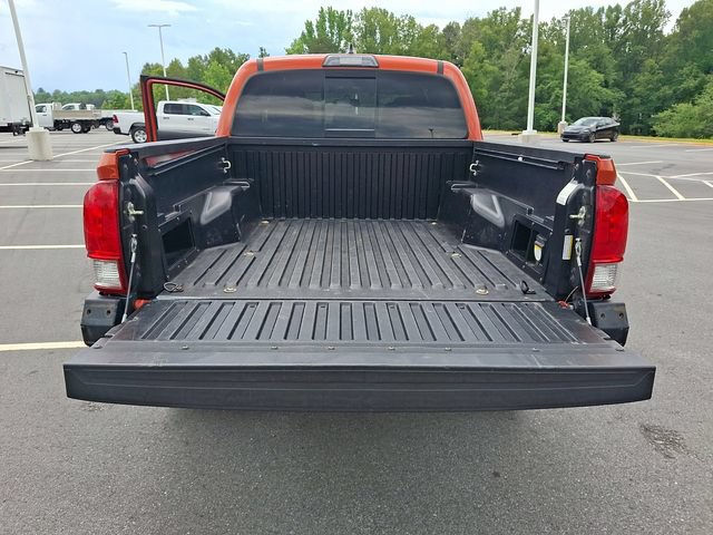 Used 2017 Toyota Tacoma TRD Off-Road w/ Tow Package AWD/4WD image 29