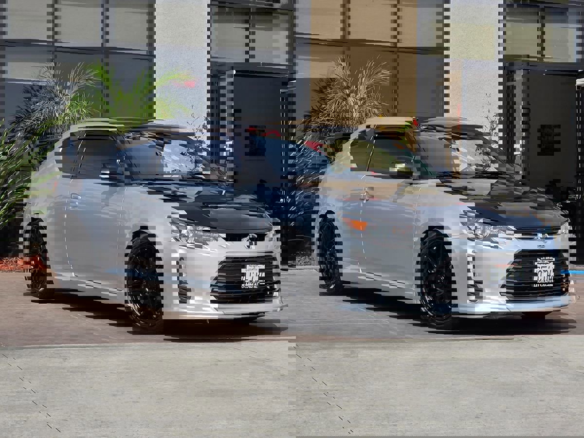 Used 2014 Scion tC image 3