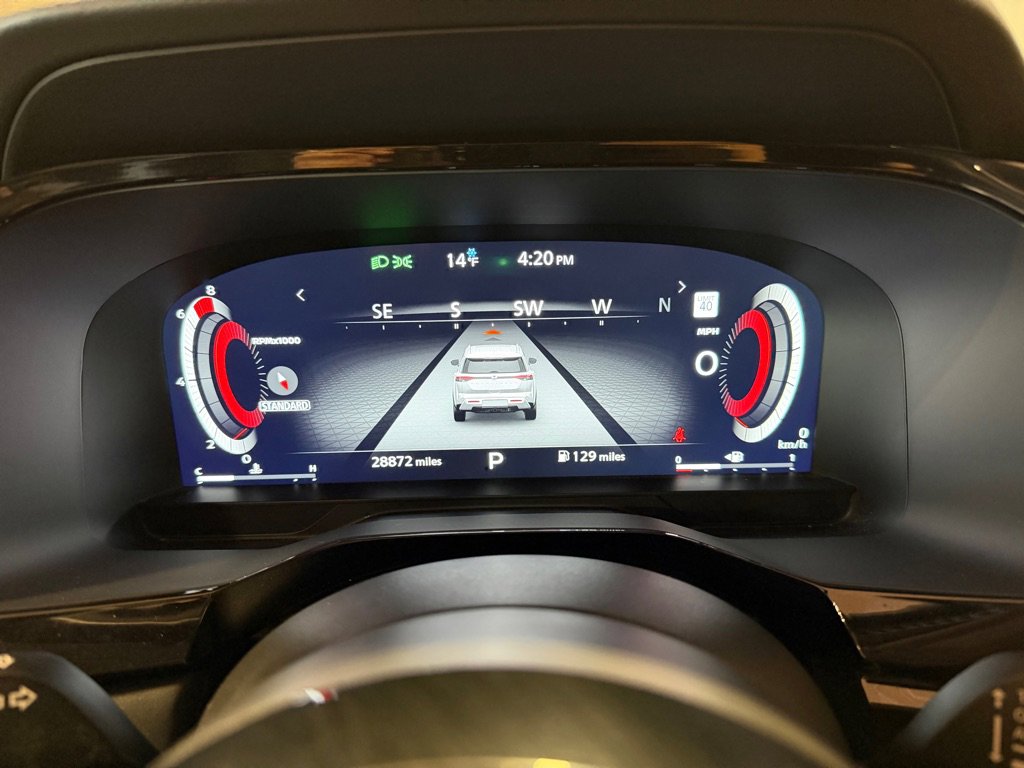 Used 2024 Nissan Pathfinder Platinum w/ Cargo Package image 32