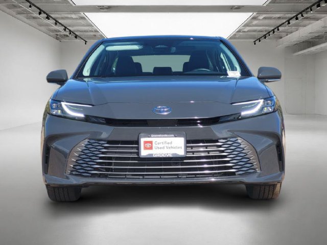Used 2025 Toyota Camry XLE w/ Premium Package AWD/4WD image 9