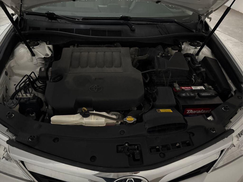 Used 2014 Toyota Camry XLE FWD image 15
