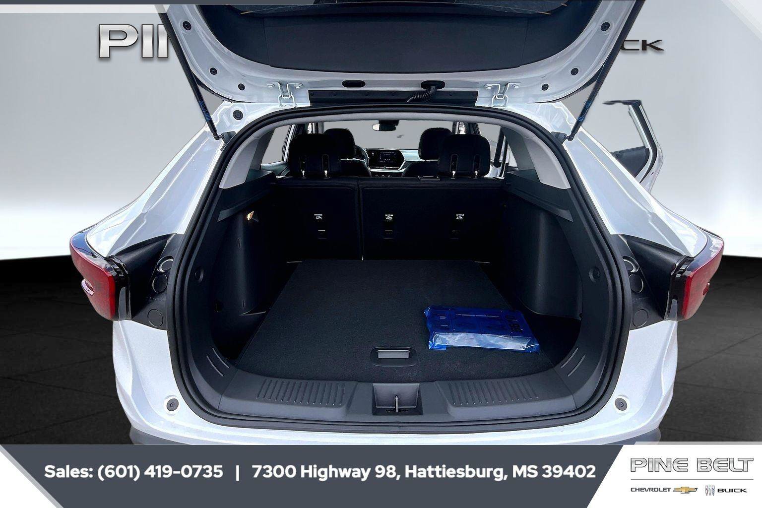 Used 2026 Chevrolet Trax LS w/ LS Convenience Package FWD image 21