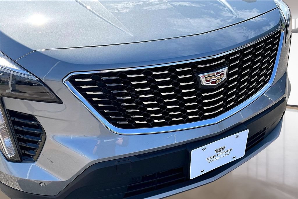 Used 2023 Cadillac XT4 Premium Luxury w/ Cold Weather Package AWD/4WD image 30