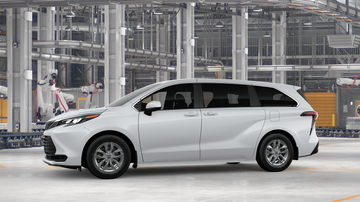 New 2026 Toyota Sienna LE AWD/4WD image 5