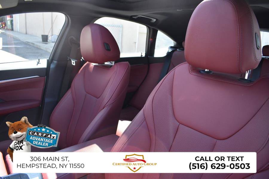 Used 2023 BMW i4 eDrive40 w/ Premium Package image 10
