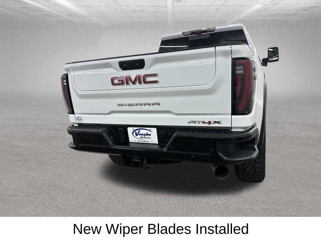 Used 2025 GMC Sierra 2500 AT4X AWD/4WD image 12