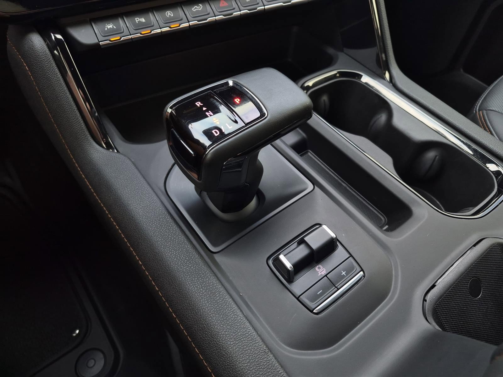 Certified 2024 GMC Sierra 1500 AT4 w/ Technology Package AWD/4WD image 32