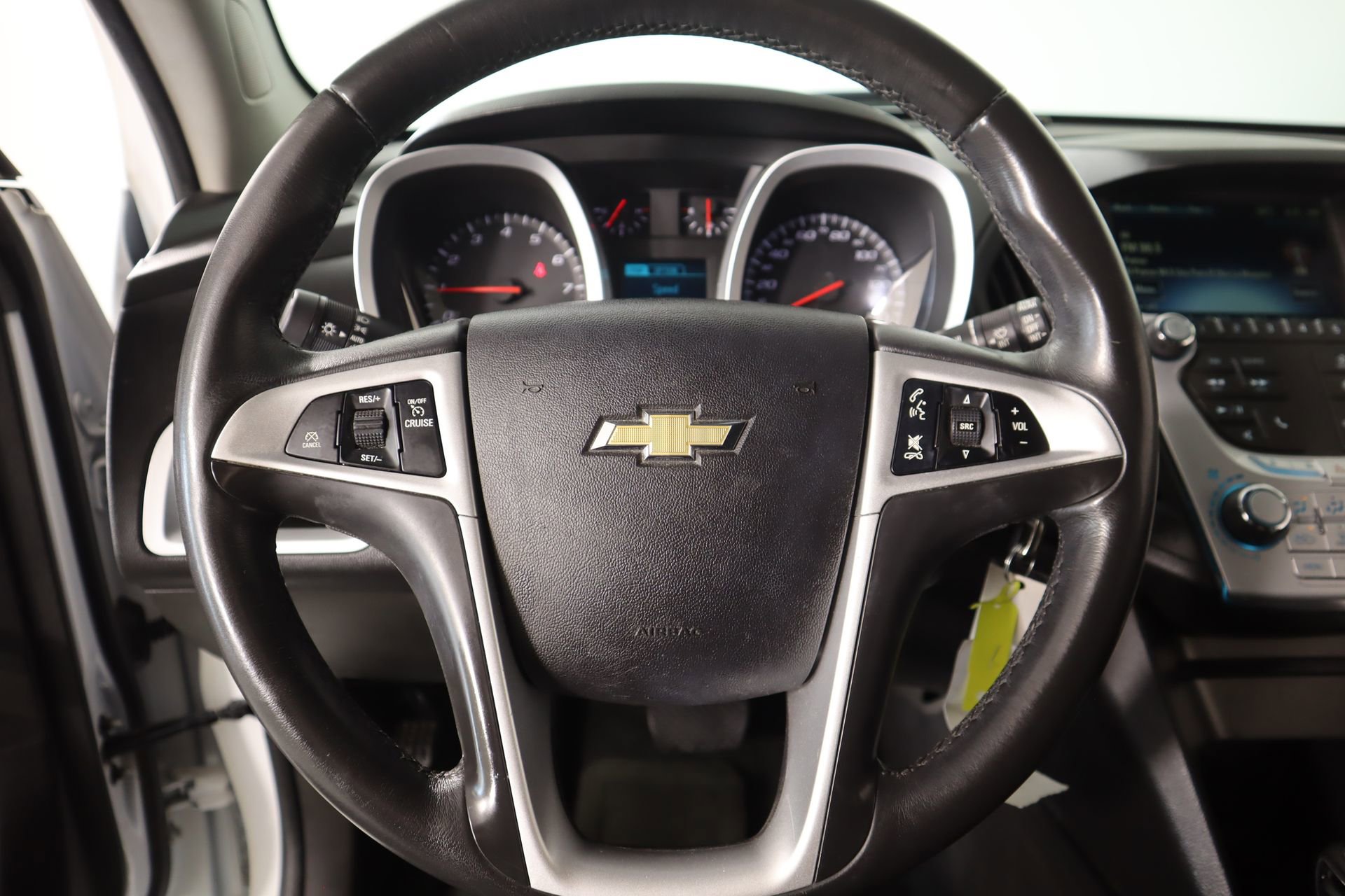 Used 2013 Chevrolet Equinox LT w/ Driver Convenience Package image 3