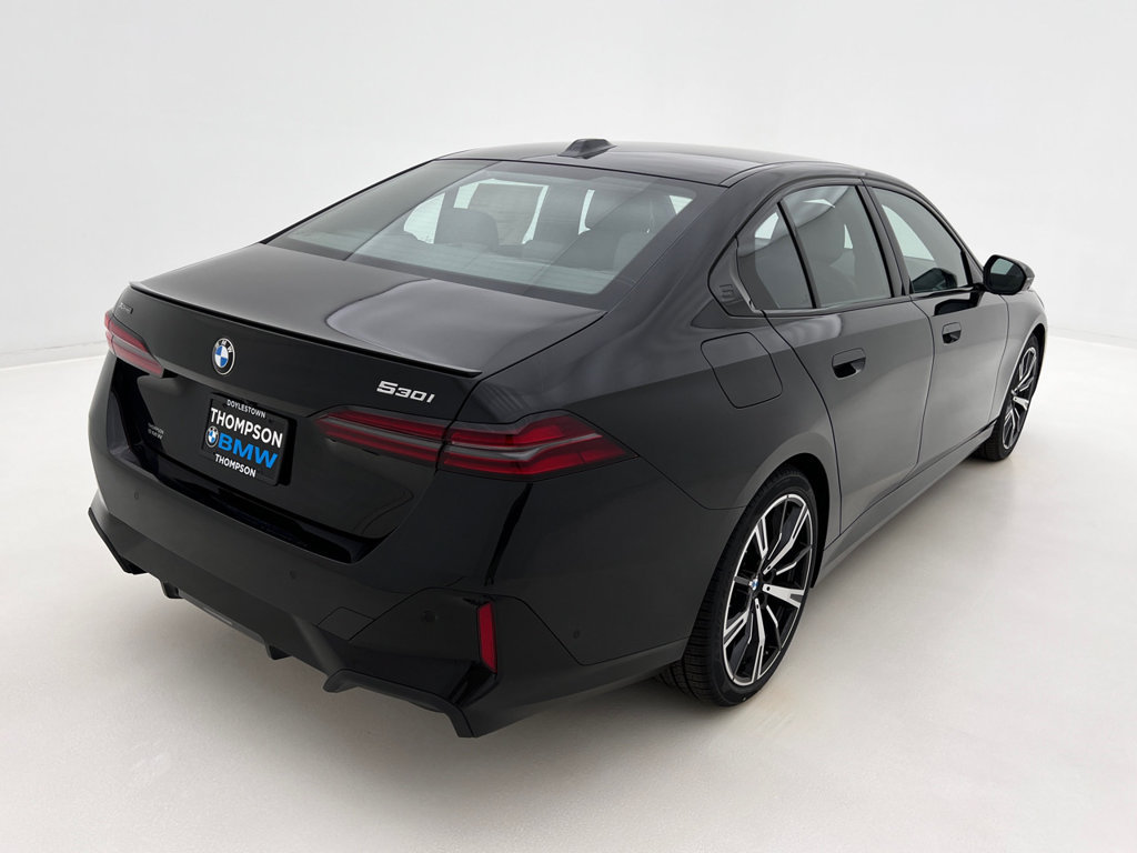 New 2027 BMW 530i xDrive w/ M Sport Package AWD/4WD image 5