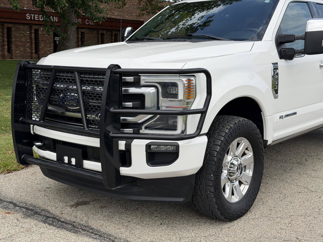 Used 2022 Ford F250 Platinum w/ FX4 Off-Road Package AWD/4WD image 10