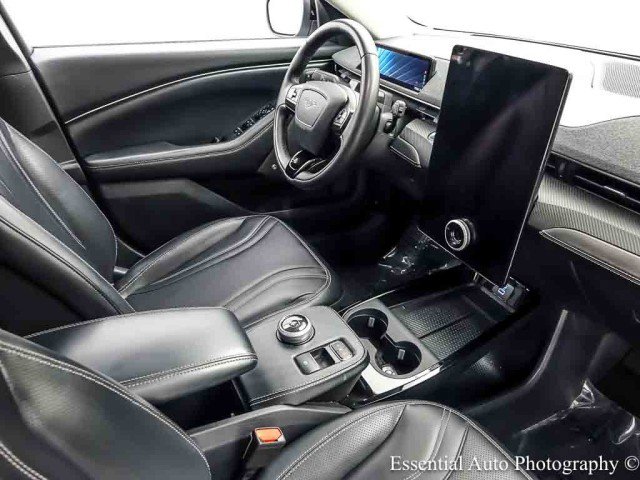 Used 2021 Ford Mustang Mach-E Premium AWD/4WD image 33