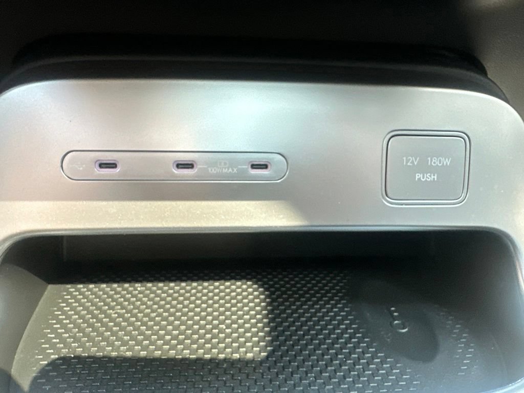 Used 2026 Hyundai Ioniq 9 Calligraphy AWD/4WD image 21