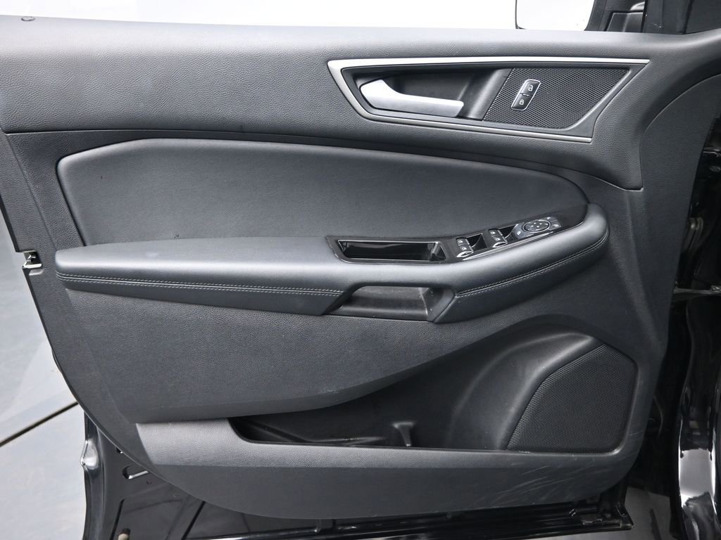 Used 2020 Ford Edge SEL w/ Convenience Package image 24