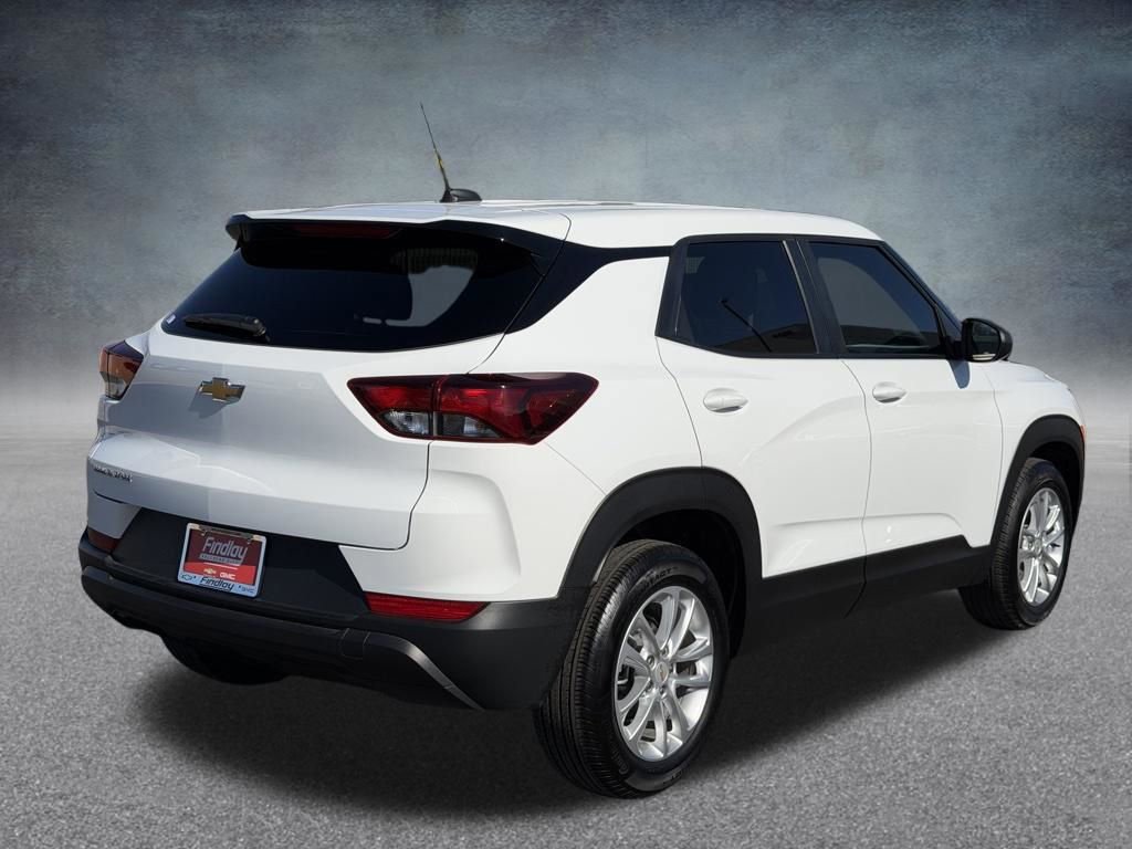 Used 2024 Chevrolet TrailBlazer LS w/ LS Convenience Package image 4