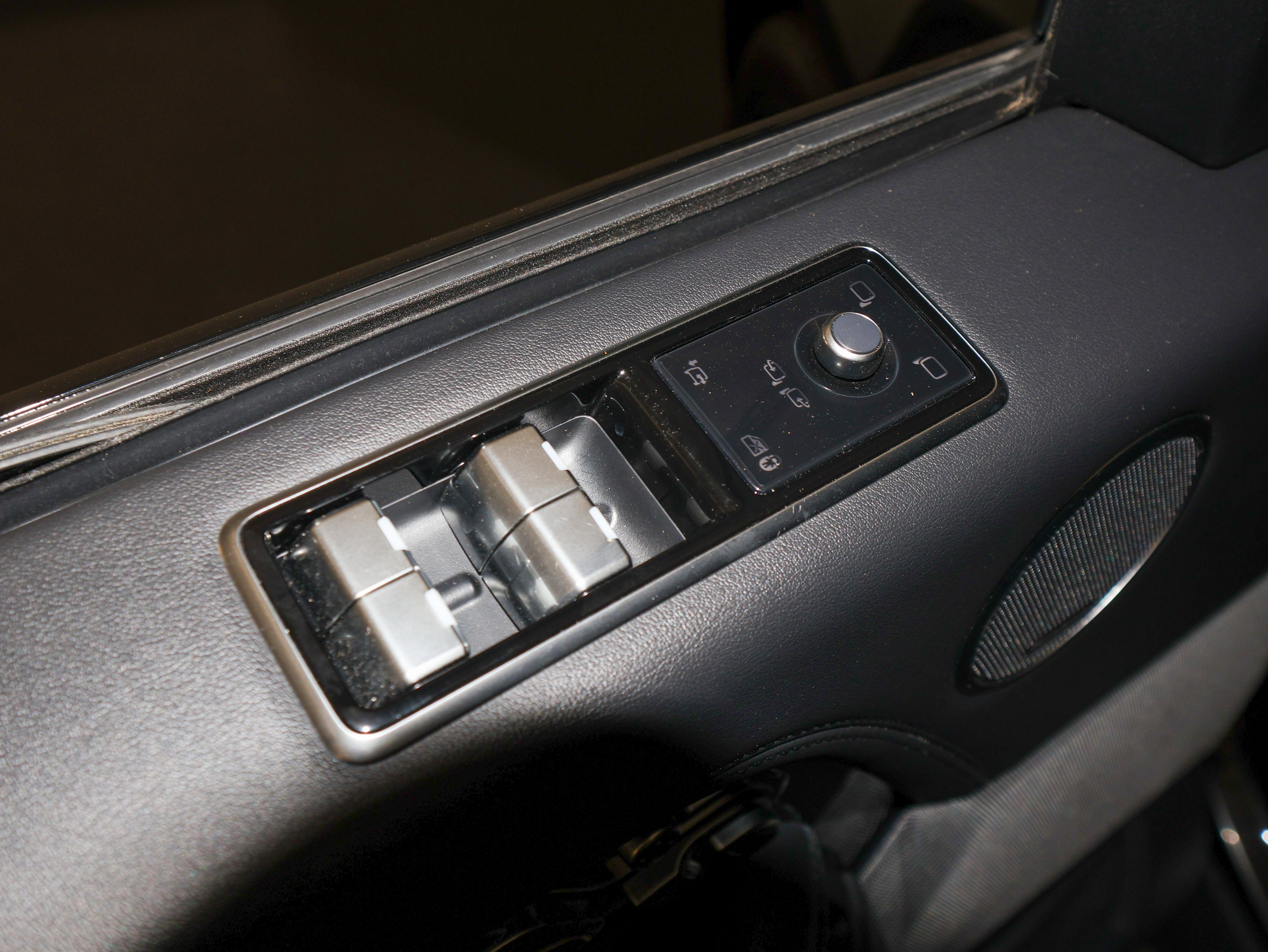 Used 2022 Land Rover Range Rover Westminster Edition image 24