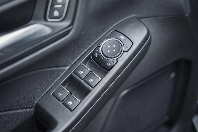 Used 2025 Ford Escape ST-Line Select AWD/4WD image 46