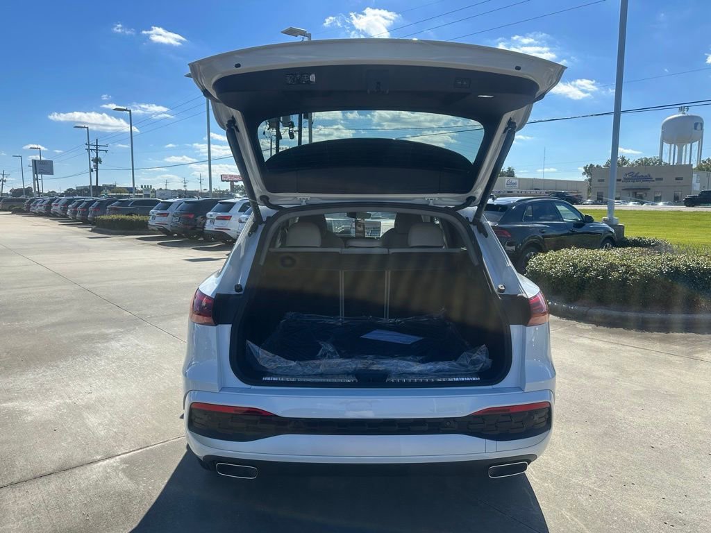 New 2025 Audi Q5 Premium Plus image 25