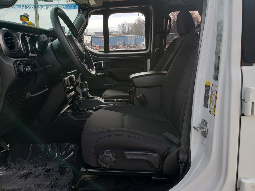 Used 2021 Jeep Wrangler Unlimited Sport AWD/4WD image 11