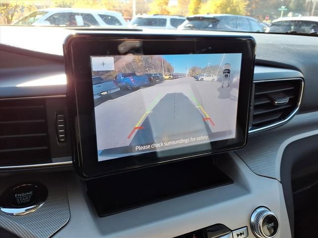 Certified 2023 Ford Explorer XLT w/ Equipment Group 202A image 28