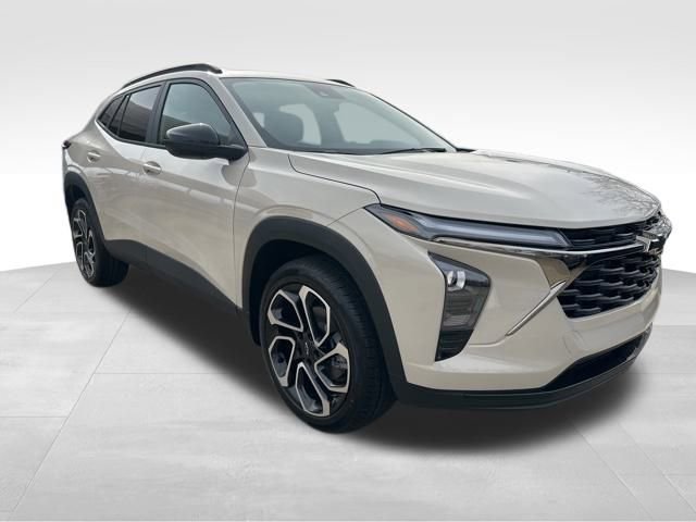 New 2026 Chevrolet Trax RS w/ Sunroof Package image 7