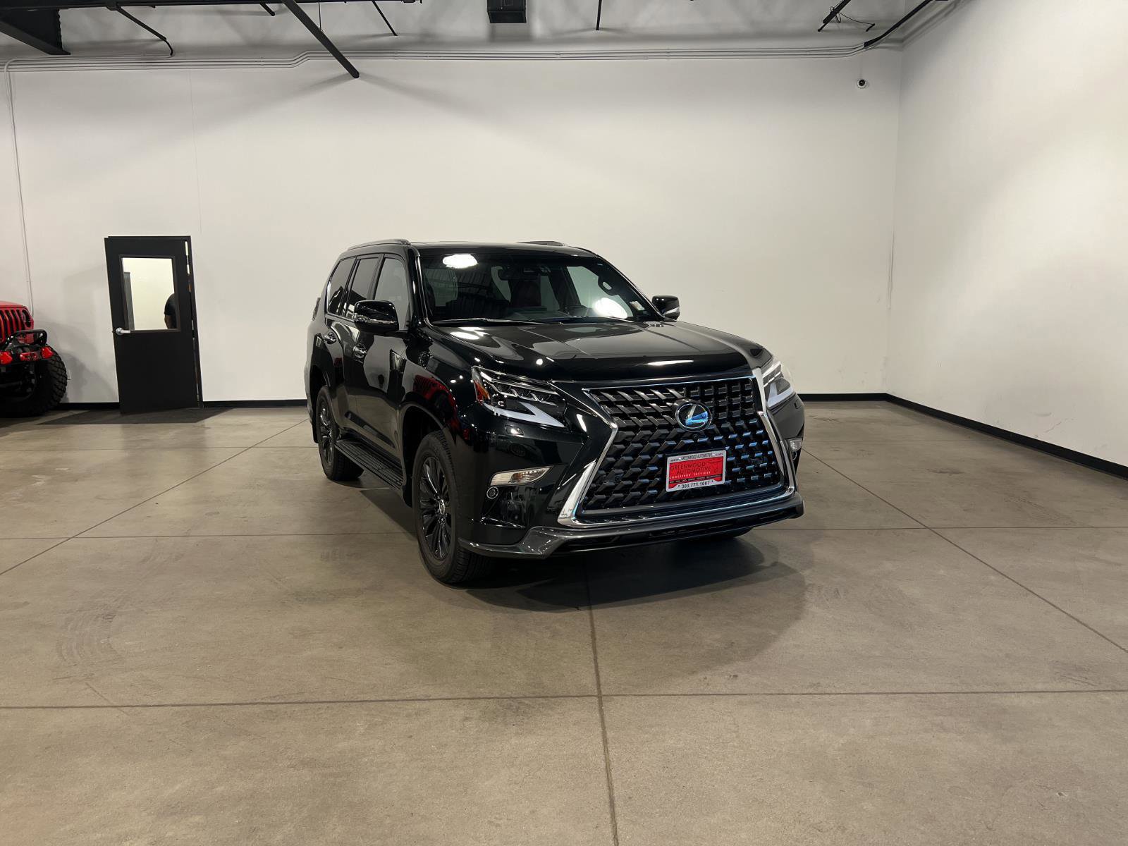 Used 2023 Lexus GX 460 Luxury w/ Sport Design Package AWD/4WD image 1