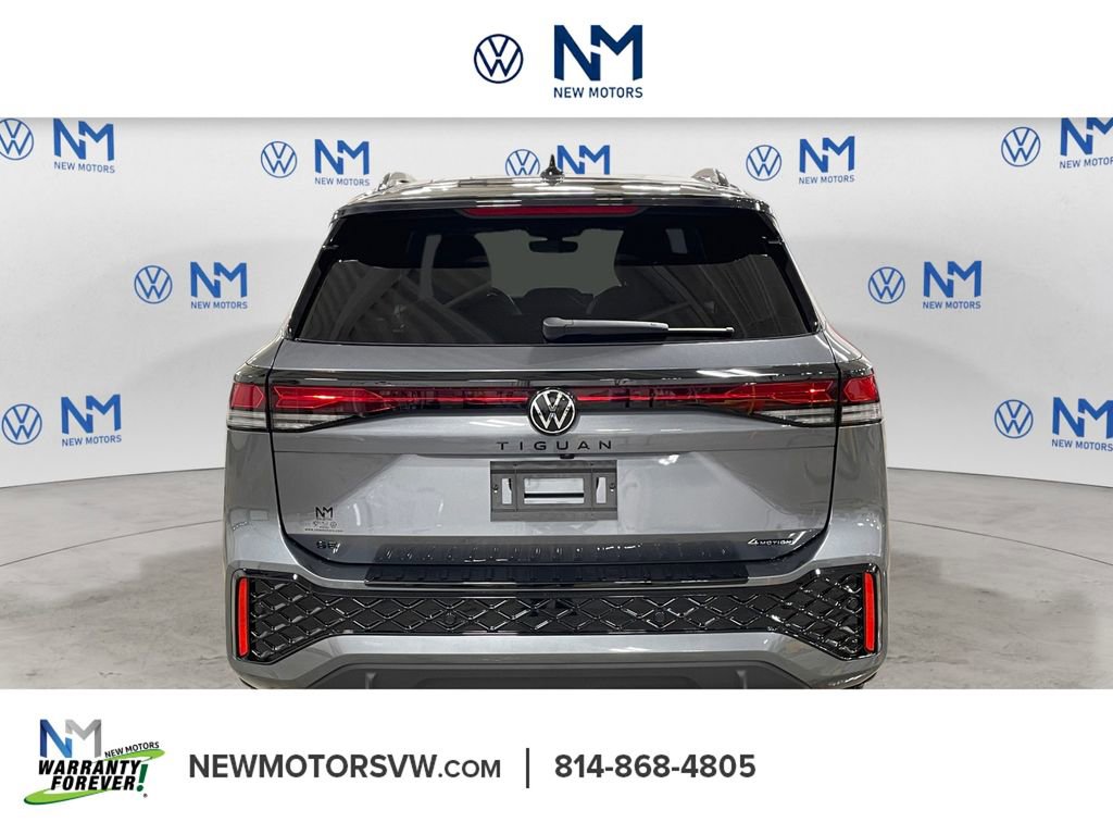 New 2026 Volkswagen Tiguan SE R-Line image 4
