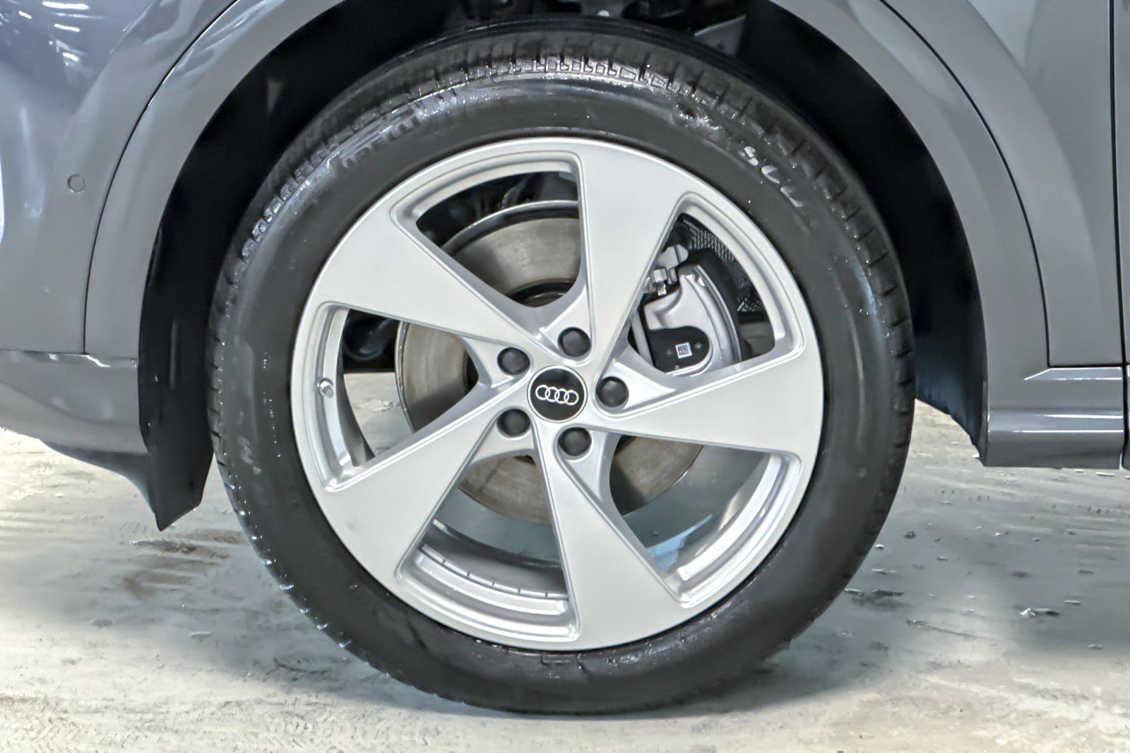 New 2025 Audi Q5 Premium Plus image 25