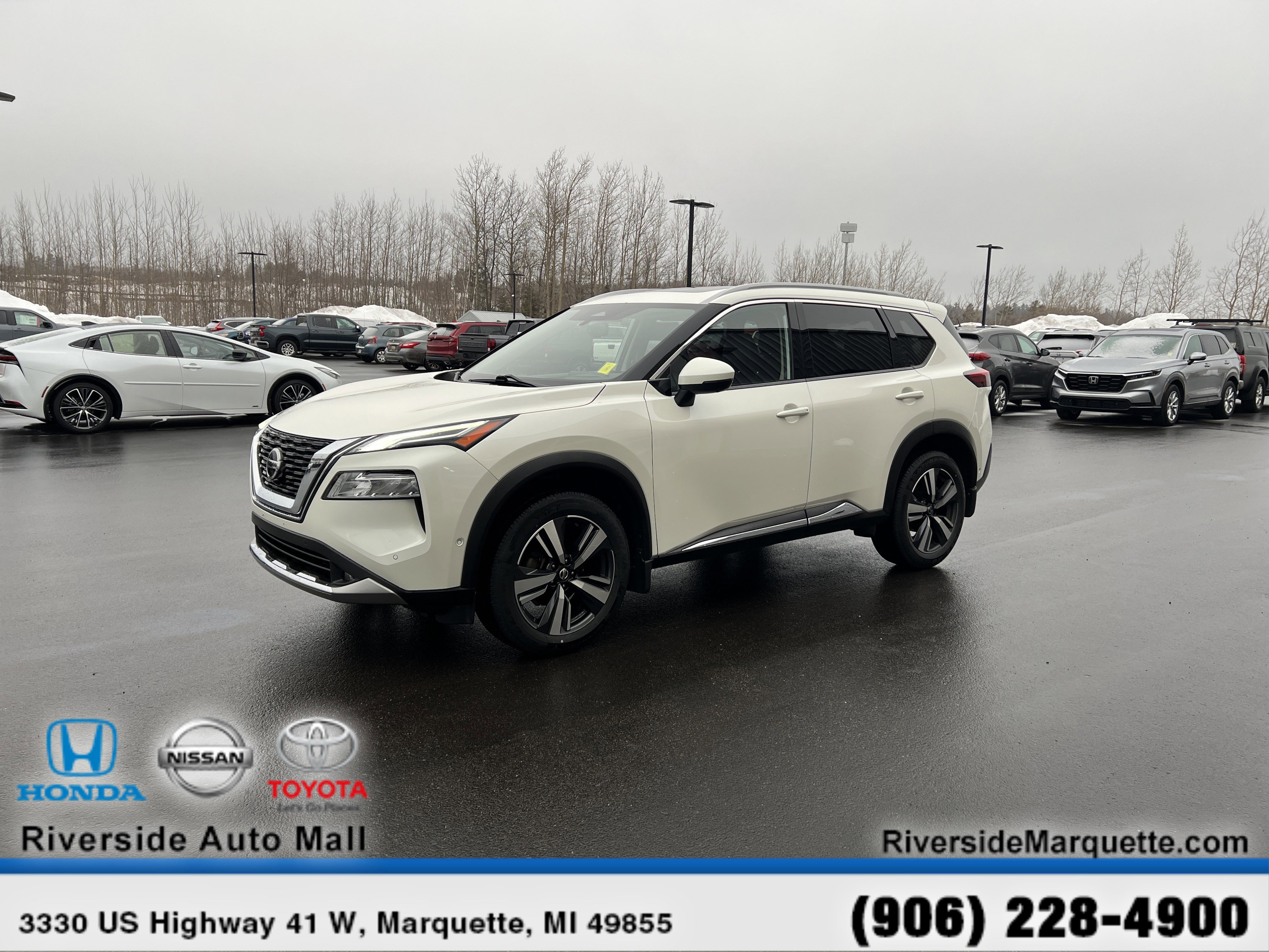 Used 2021 Nissan Rogue Platinum AWD/4WD image 3