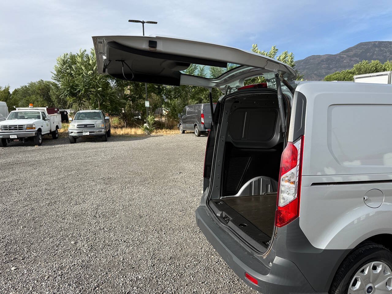 Used 2018 Ford Transit Connect XL FWD image 20