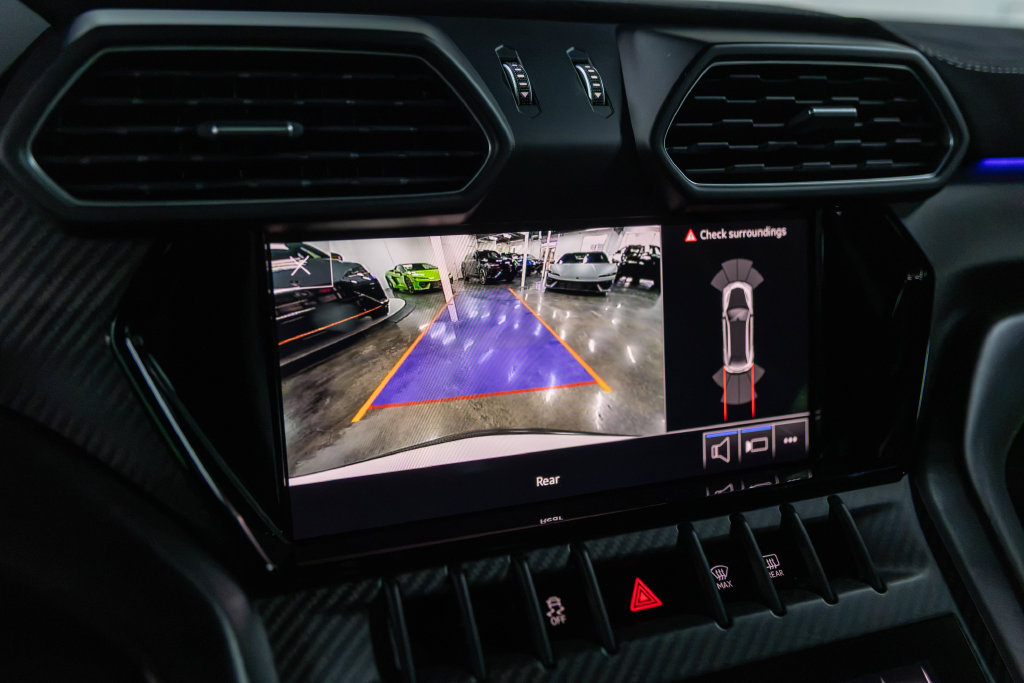 Used 2023 Lamborghini Urus Performante AWD/4WD image 40